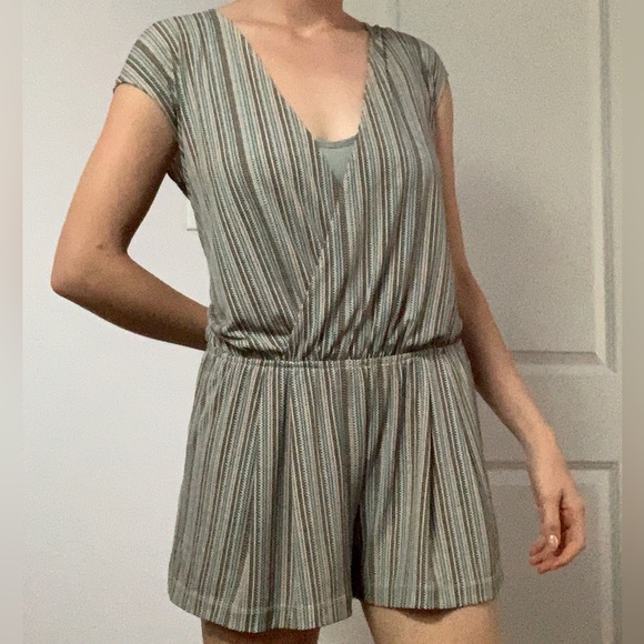 BCBGeneration Patterned Multicolor Romper - Picture 1 of 4